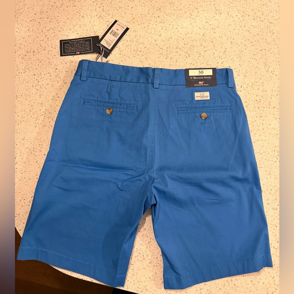 Vineyard Vines Mens Shorts - Picture 4 of 4